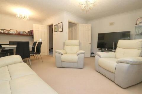 3 bedroom terraced house to rent, 12 Rosewood Way, Woking GU24