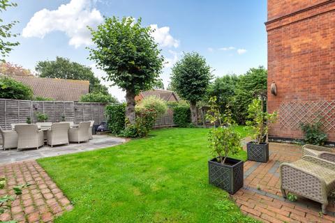 5 Redwood Close, Sidcup, DA15 8WP