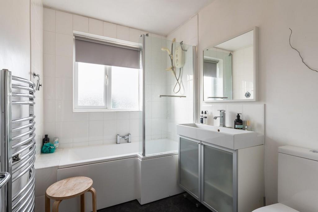 Bathroom-1.jpg