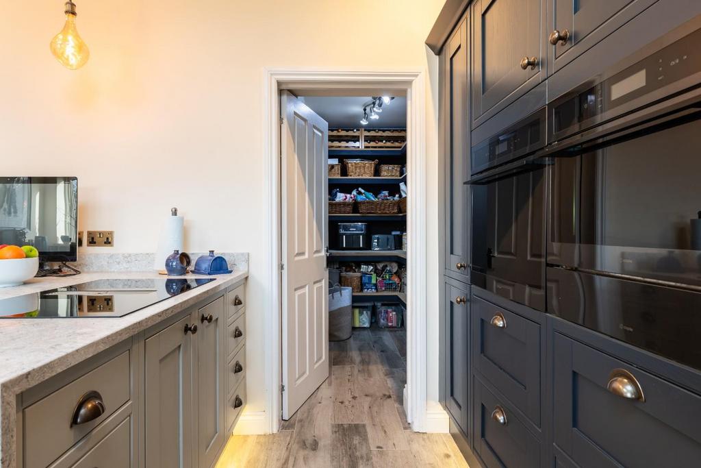 Kitchen-5.jpg