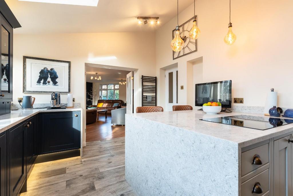 Kitchen-3.jpg