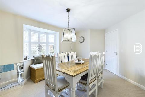 4 bedroom detached house for sale, Crackthorne Drive, Rugby CV23