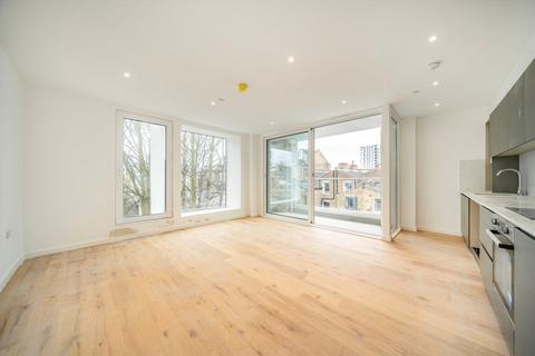 3 bedroom flat for sale, Powell Road, London E5