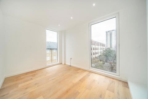 3 bedroom flat for sale, Powell Road, London E5