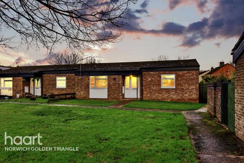 2 bedroom semi-detached bungalow for sale, Clarkes Close, Norwich