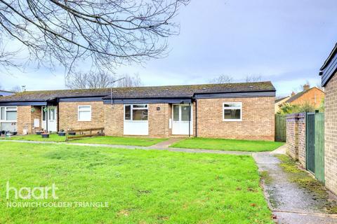 2 bedroom semi-detached bungalow for sale, Clarkes Close, Barford