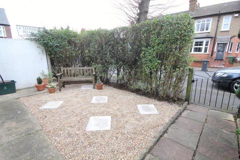 1 bedroom flat to rent, Douglas Road, Surbiton, KT6