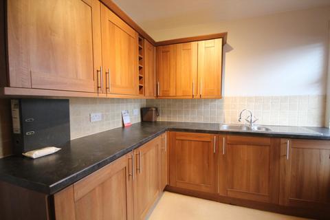 1 bedroom flat to rent, Douglas Road, Surbiton, KT6