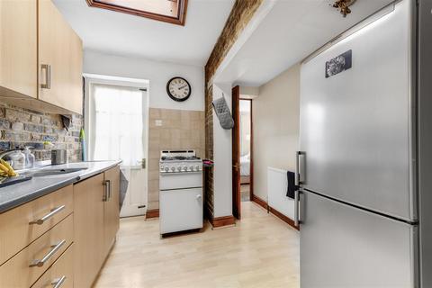 3 bedroom end of terrace house for sale, South Worple Way, East Sheen/Barnes, SW14