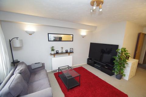 1 bedroom maisonette to rent, Ebury Road, WATFORD, WD17