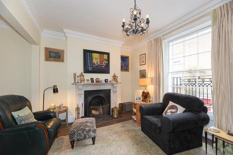 3 bedroom terraced house to rent, Maunsel Street, London SW1P