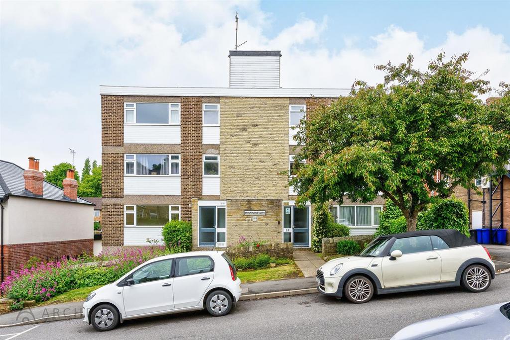 Flat4,92 Brookhouse Hill(Exterior)(2of6).jpg