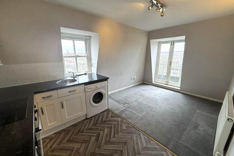 1 bedroom flat to rent, 11 Howard Place, Brighton, East Sussex