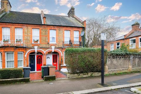 2 bedroom maisonette for sale, Badlis Road, Walthamstow