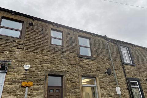 1 bedroom flat to rent, Union Street, Birstall Batley WF17