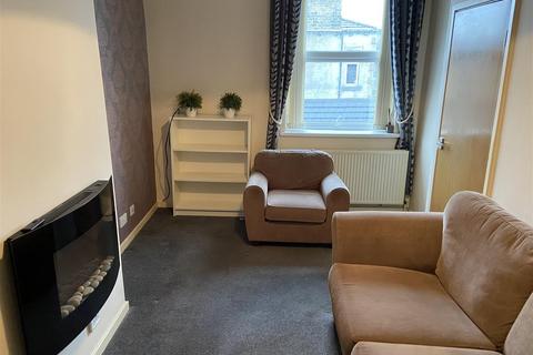 1 bedroom flat to rent, Union Street, Birstall Batley WF17