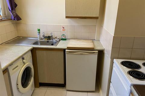 1 bedroom flat to rent, Union Street, Birstall Batley WF17