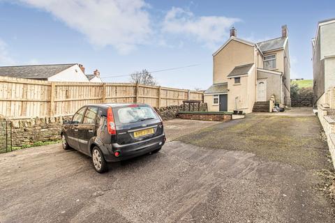 3 bedroom detached house for sale, Newbridge Road, Pontyclun CF72