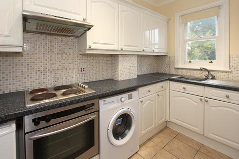 2 bedroom flat to rent, TETTENHALL, Limes Court