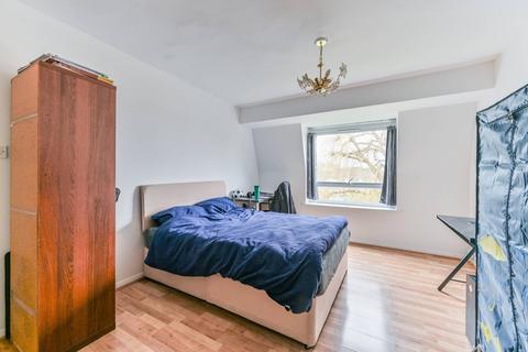 2 bedroom flat for sale, Howard Road, SE25, South Norwood, London, SE25