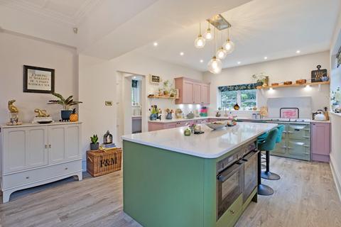 undefined, Grove Road, Ilkley LS29