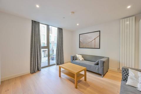 1 bedroom flat to rent, Commodore House, Royal Docks, London, E16