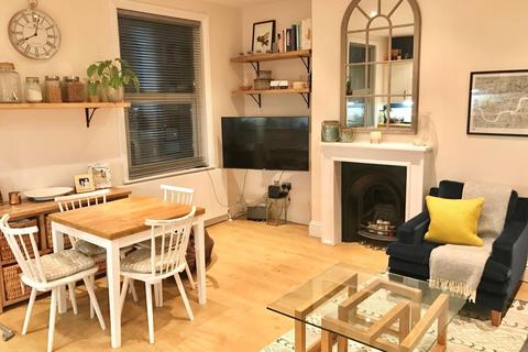 3 bedroom flat for sale, Tooting High Street, Tooting