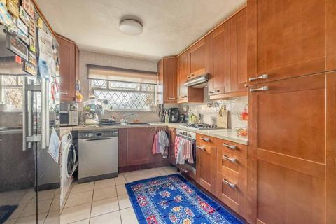 1 Bodmin Avenue, Slough, SL2 1SL