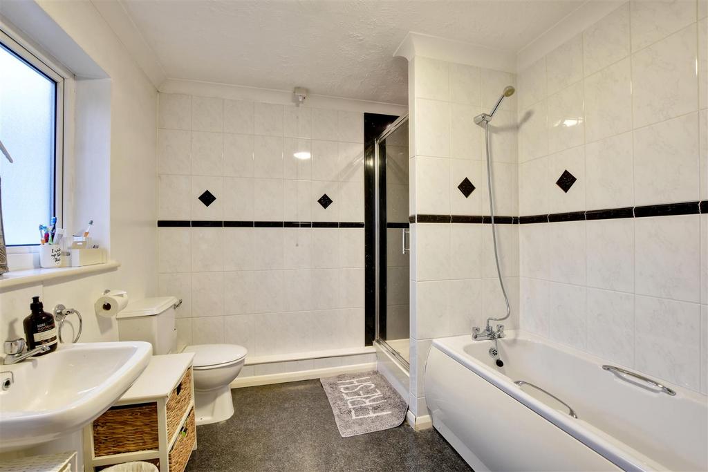 Bath/Shower Room