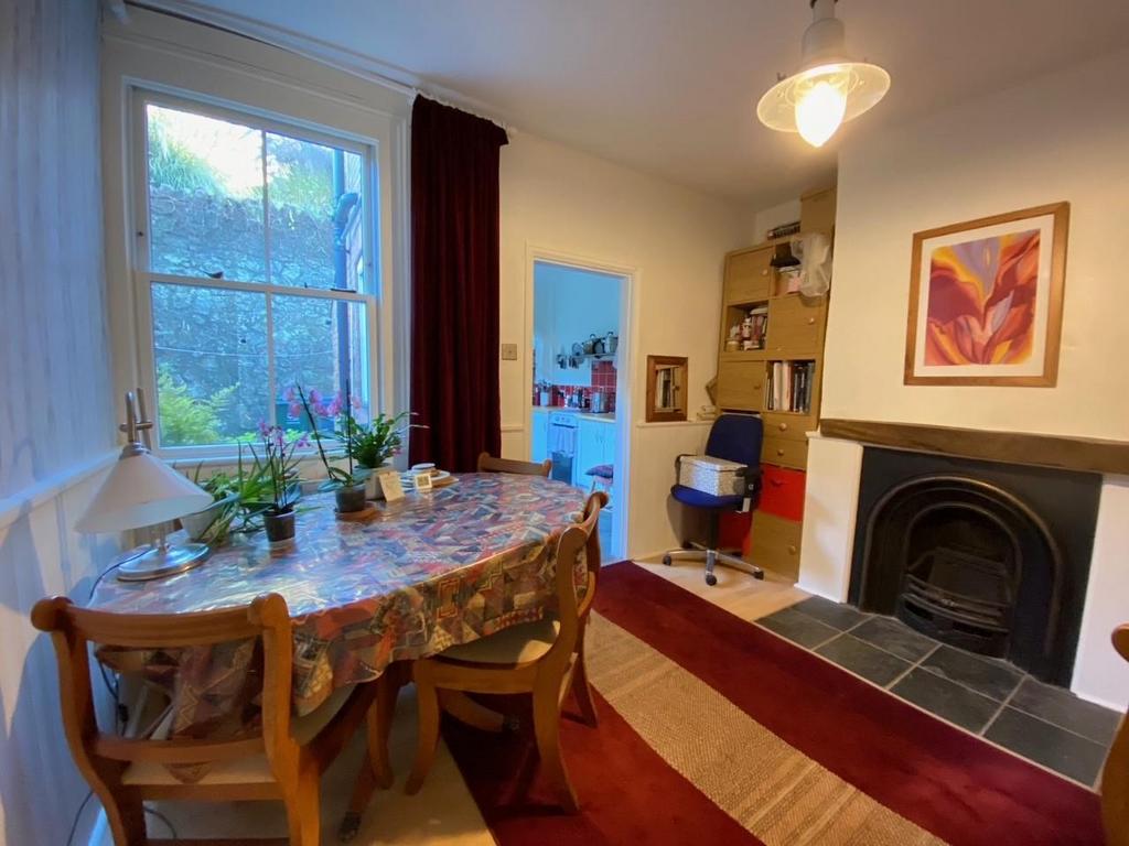 Dining Room.jpg