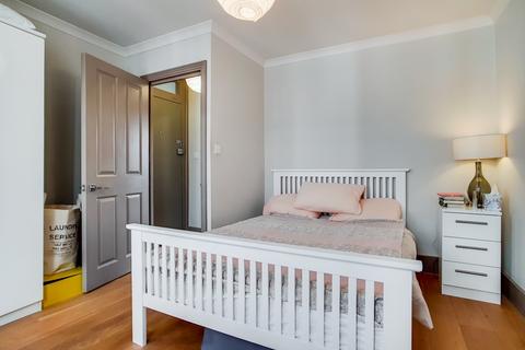 1 bedroom flat to rent, Cleveland Street, Fitzrovia, W1T