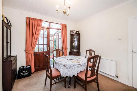 46 Albert Avenue, London, E4 8LG