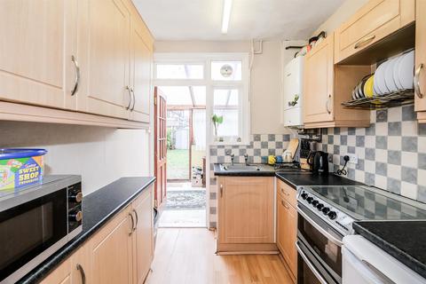 46 Albert Avenue, London, E4 8LG
