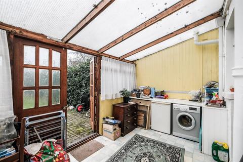 46 Albert Avenue, London, E4 8LG