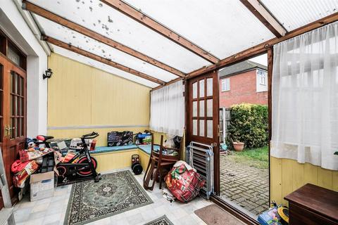 46 Albert Avenue, London, E4 8LG