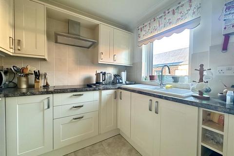 1 bedroom flat for sale, Bosmere Court, The Causeway, Needham Market IP6