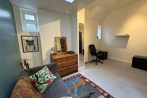 1 bedroom apartment to rent, Alexandra Park Road, London, N10