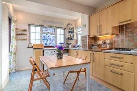 6 Valleyfield, Milton Of Campsie, Glasgow, G66 8HN