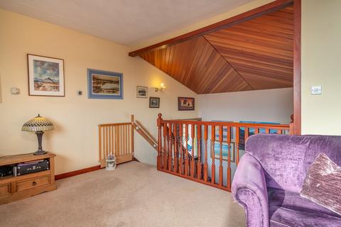 6 Valleyfield, Milton Of Campsie, Glasgow, G66 8HN