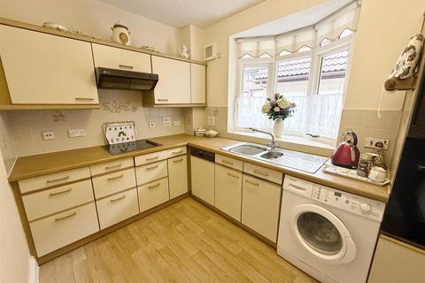 2 bedroom semi-detached house for sale, The Dovecotes, Four Oaks, Sutton Coldfield