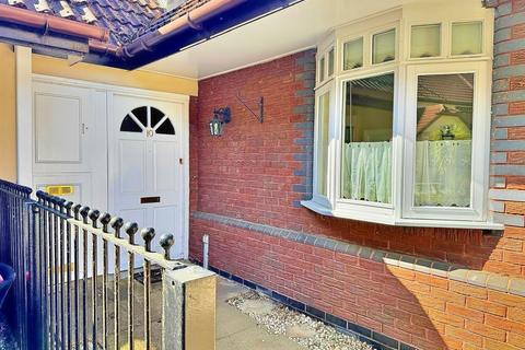 2 bedroom semi-detached house for sale, The Dovecotes, Four Oaks, Sutton Coldfield