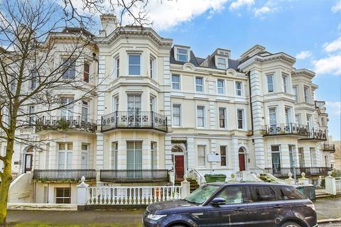 3 bedroom ground floor flat for sale, Trinity Crescent, Folkestone, Kent