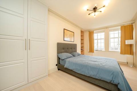 3 bedroom flat for sale, Finchley Road, London NW3