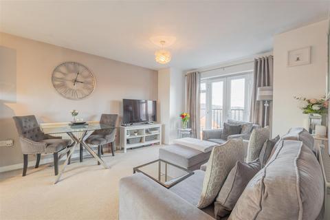 63 Fussell Way, Wollaston, Stourbridge, DY8 4GG