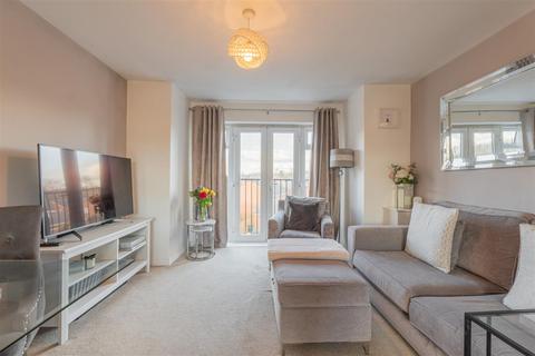 63 Fussell Way, Wollaston, Stourbridge, DY8 4GG