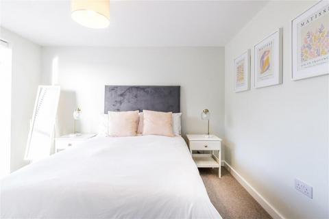 2 bedroom flat for sale, Highmarsh Crescent, Manchester