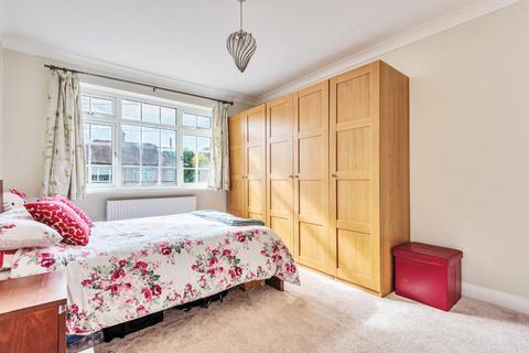 50 Bradenham Road, Hayes, UB4 8LR
