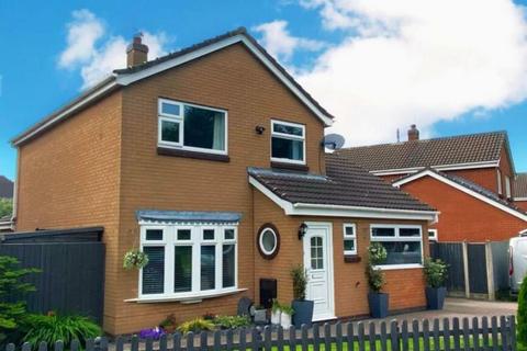 4 bedroom detached house for sale, Heron Drive, Sundorne, Shrewsbury