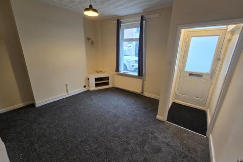 2 bedroom terraced house to rent, North Street, Spennymoor, DL16