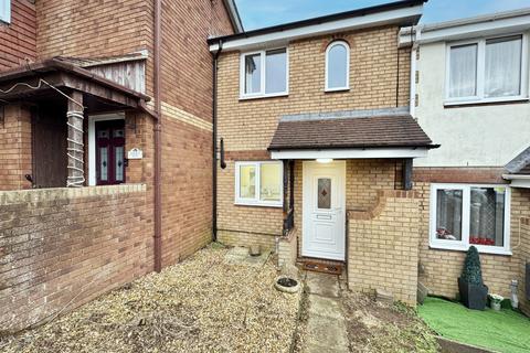 Octavia Place, Lydney, GL15 5NX